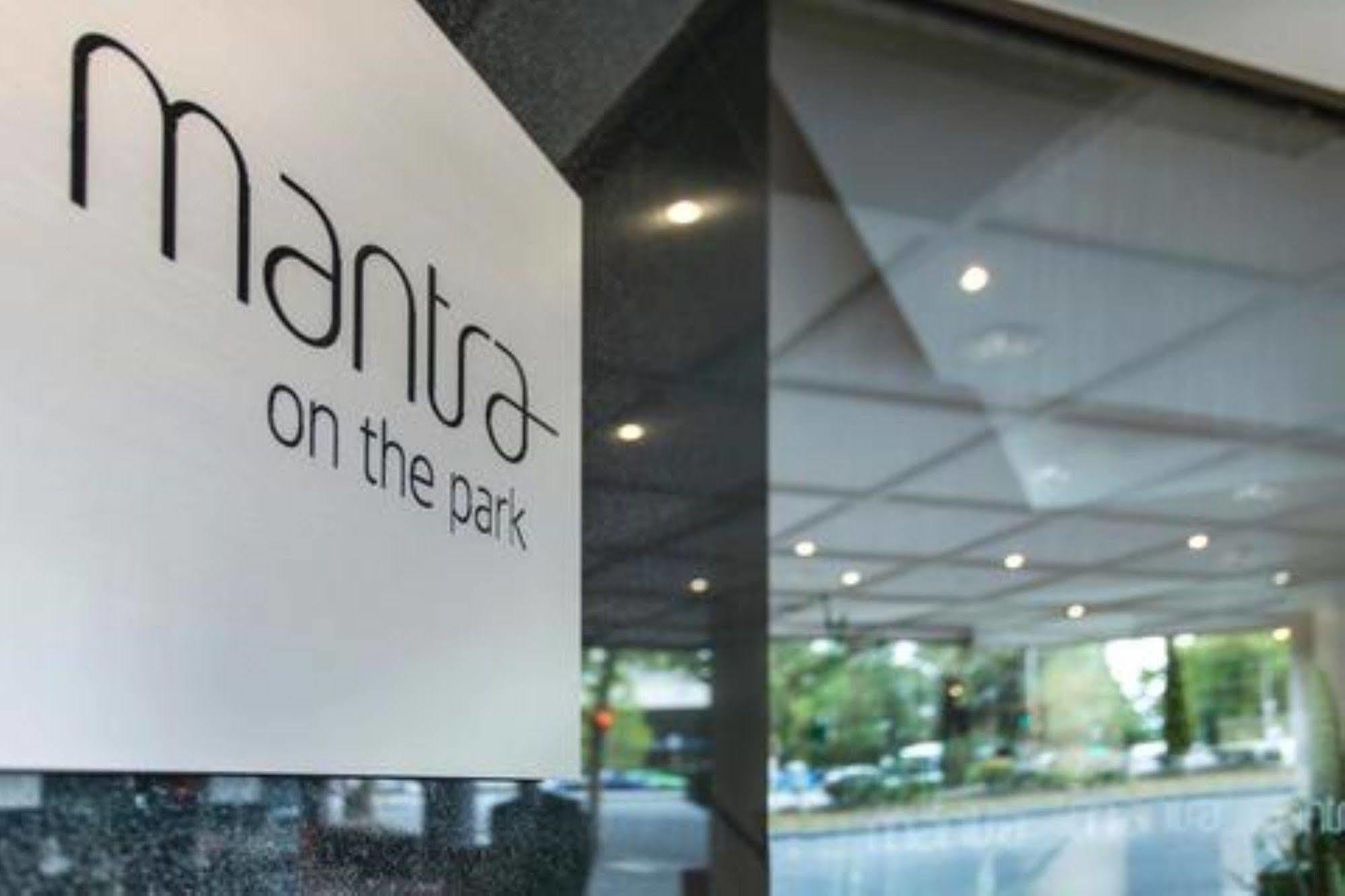 Aparthotel Mantra On The Park Melbourne City Exterior foto